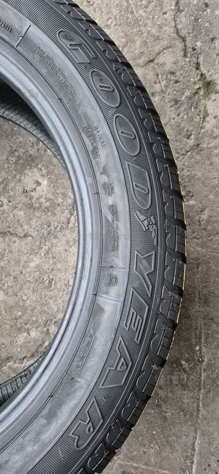 4 anvelope iarna runflat Goodyear,255/50/19.Pretul este pe bucata 4