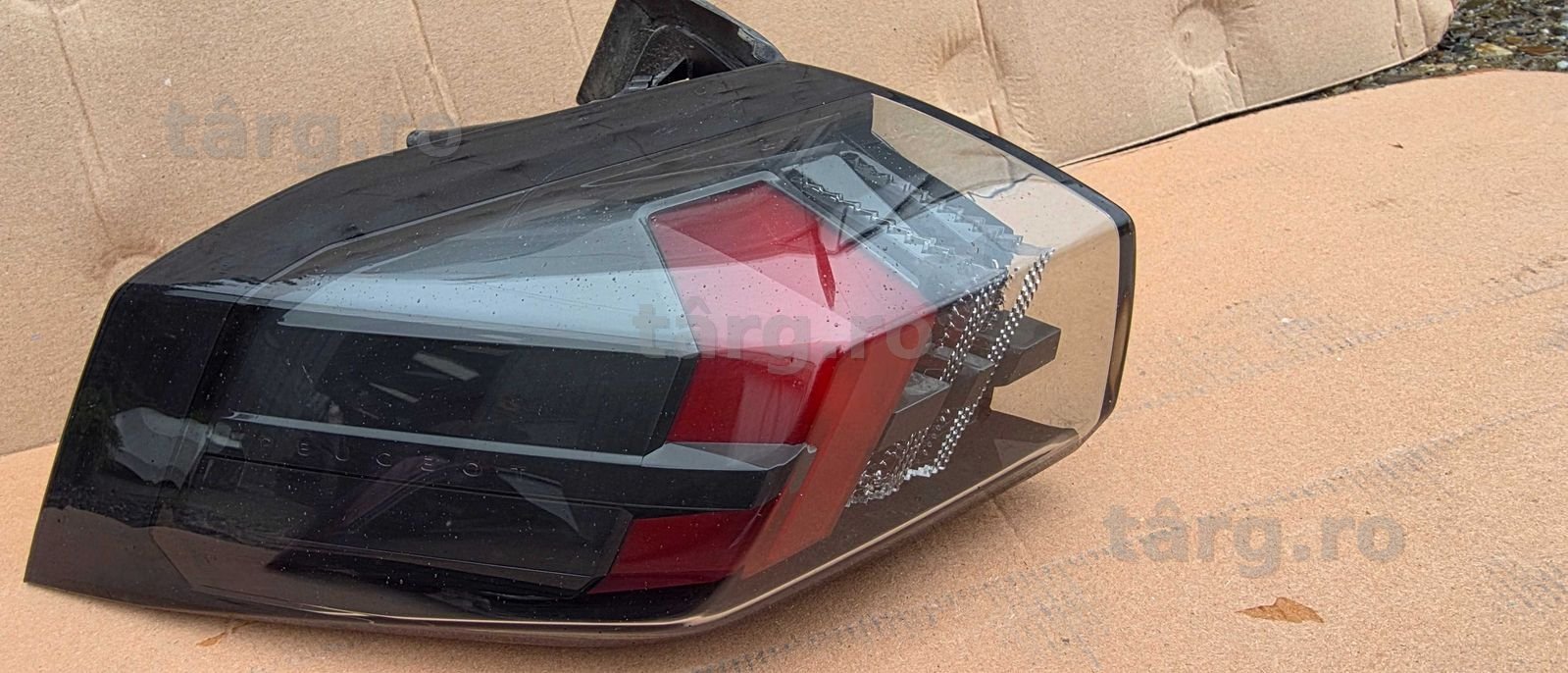 Stop stanga Peugeot 2008 an 2019 2020 / 2021 / 2022 2023