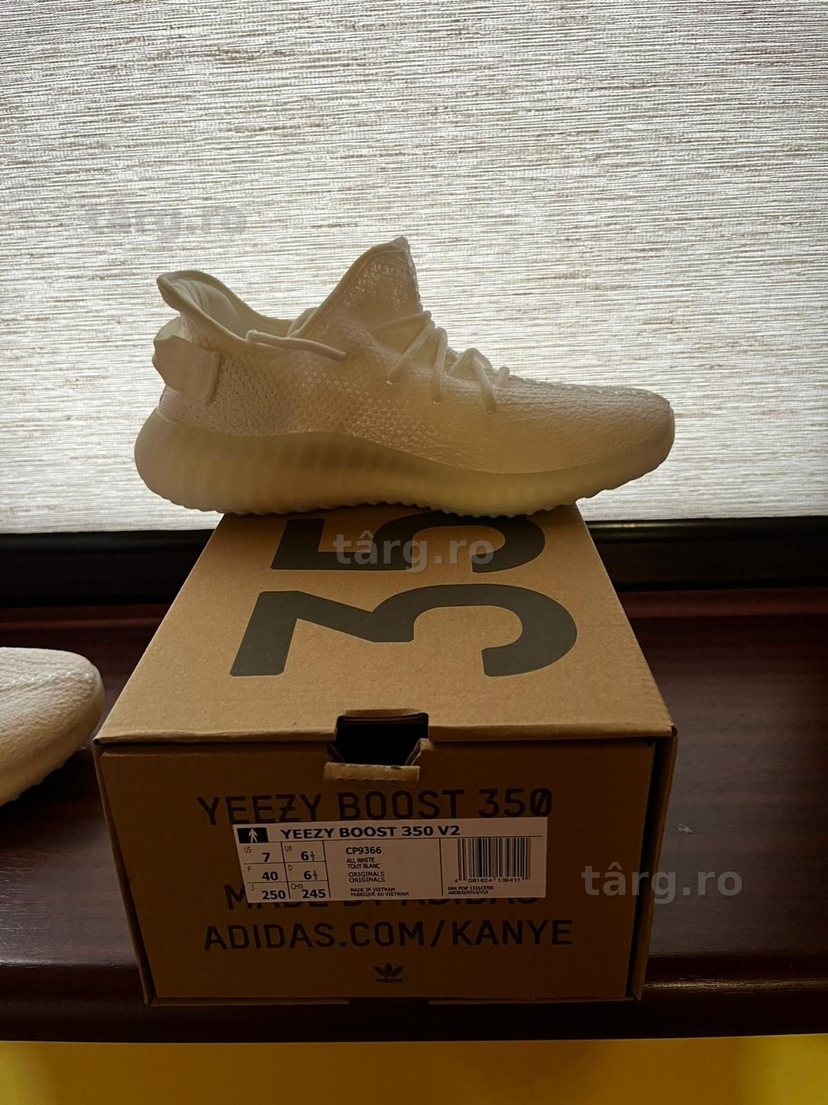 Adidas yeezy boost 350 v2,,,