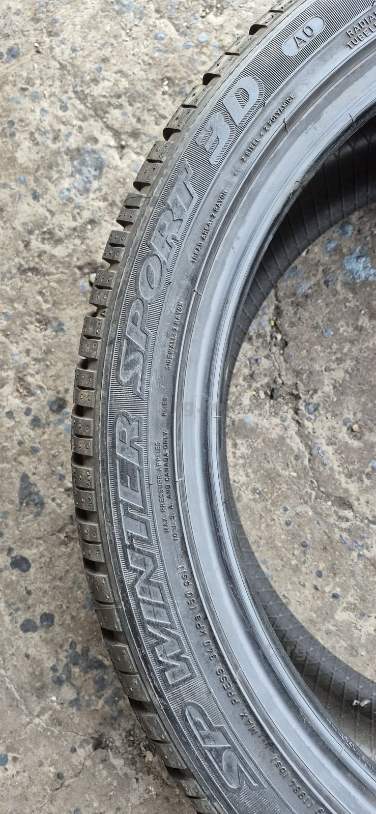 4 anvelope iarna noi Dunlop 265/40/20.Pretul este pe bucata. 6