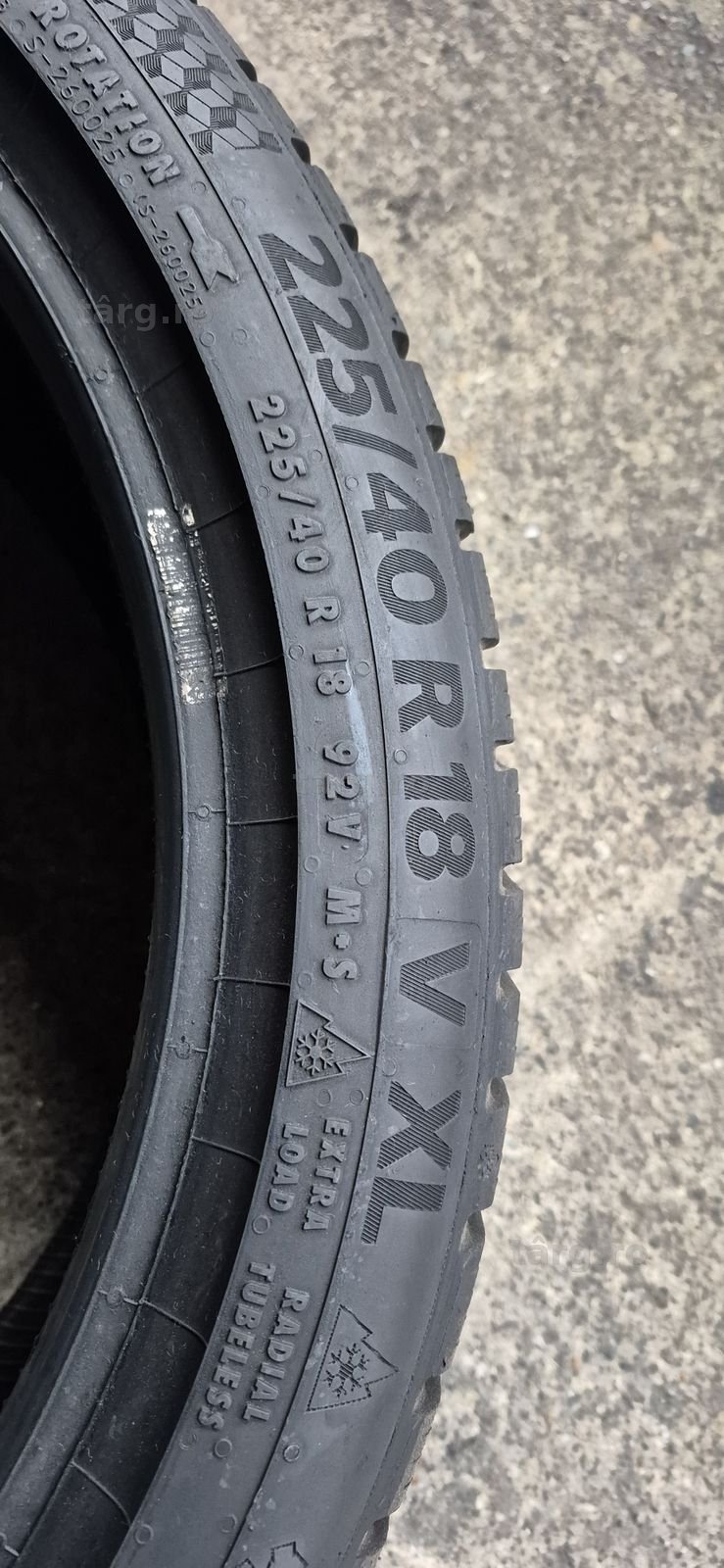 4 anvelope iarna,fata Continental 225/40/18,spate Toyo  245/35/18. 5