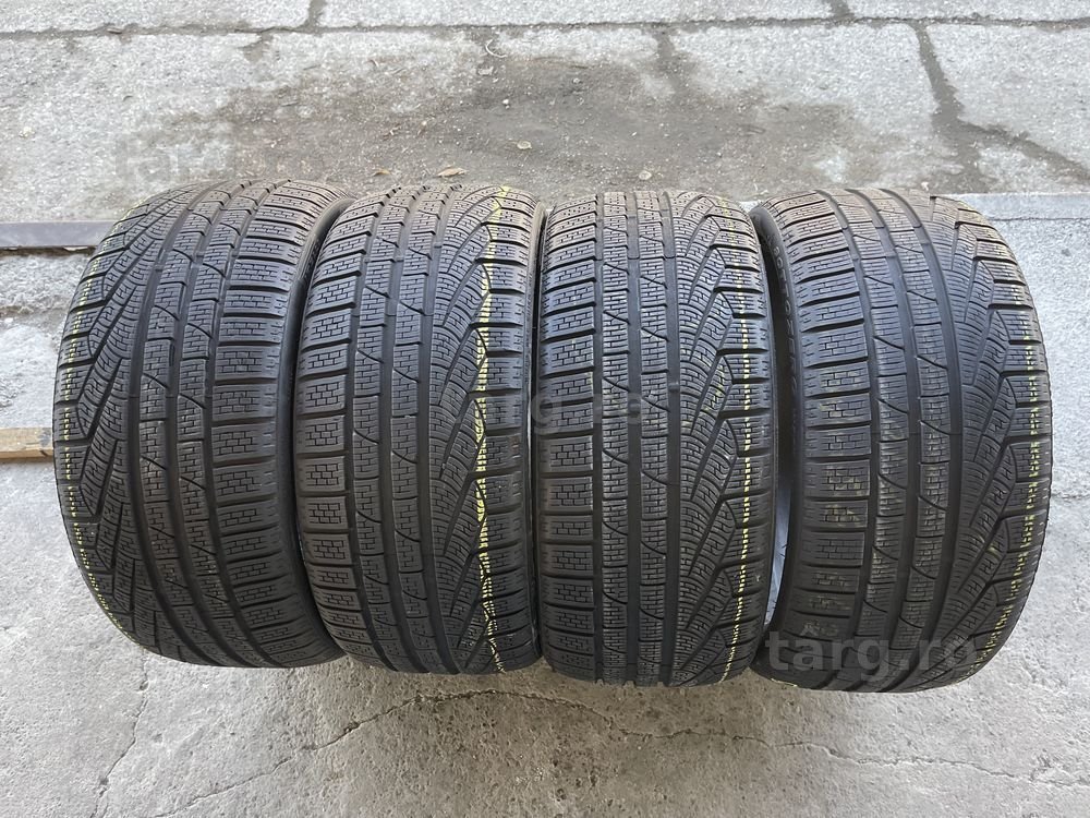 4 anvelope de iarna Pirelli 235/35/19