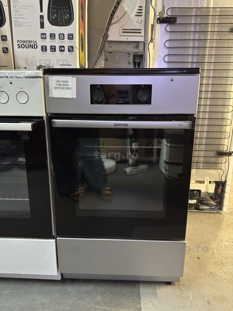 Aragaz electric 50cm Gorenje GEIT5C61SPG cu plită cu inducție