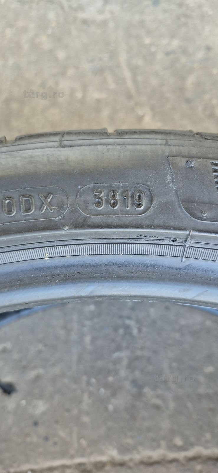 4 anvelope vara Michelin 235/35/20.Pretul este pe bucata. 7