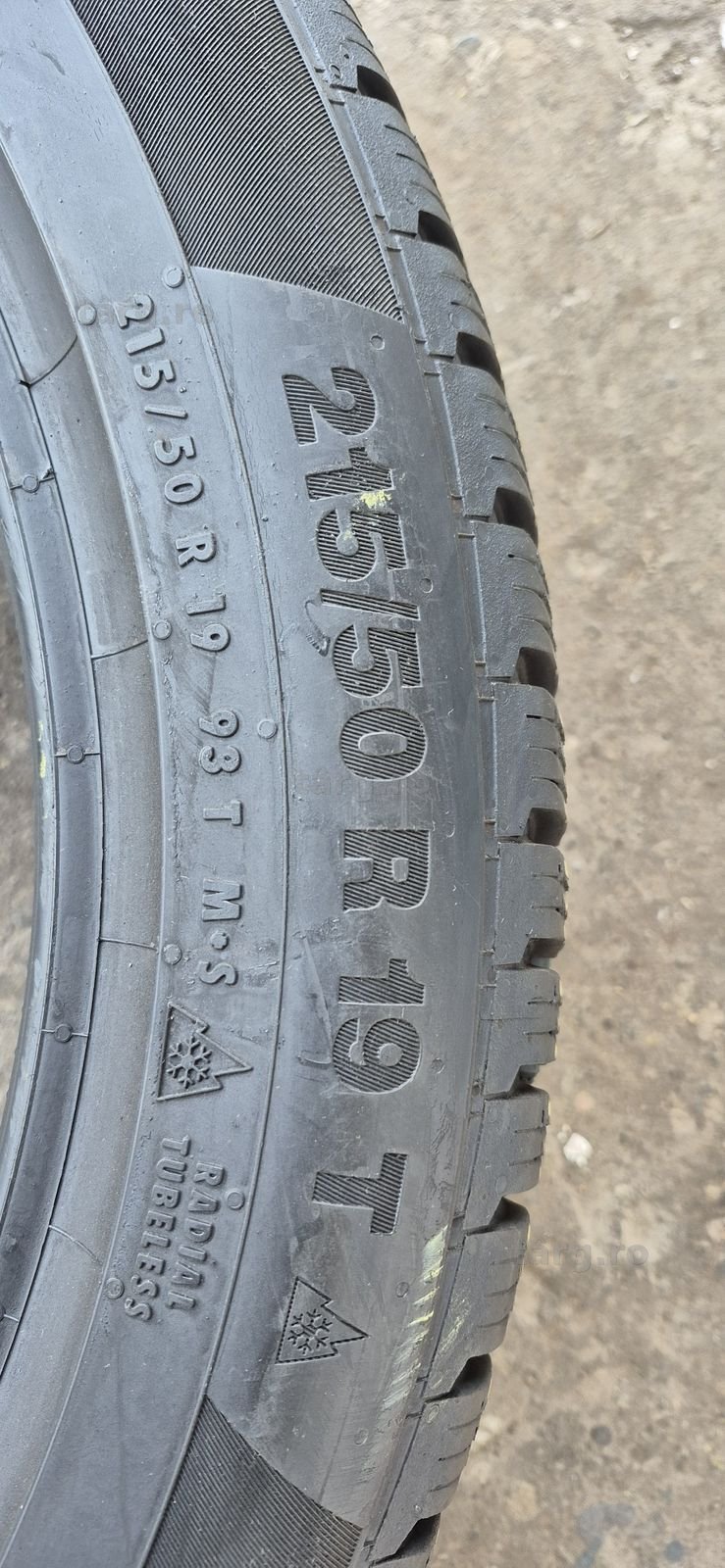 4 anvelope iarna Continental 215/50/19.Pretul este pe bucata 5