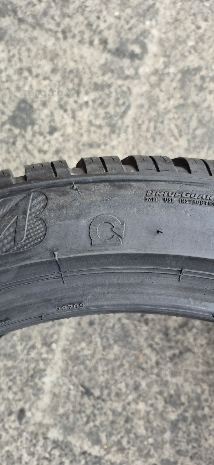 2 anvelope iarna ca noi runflat Bridgestone 225/45/18.Pret/buc 6