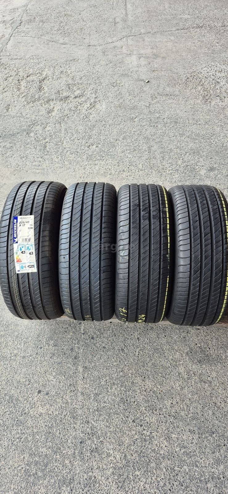 4 anvelope vara Noi Michelin 225/45/17,dot 2024.Pretul este pe bucata.
