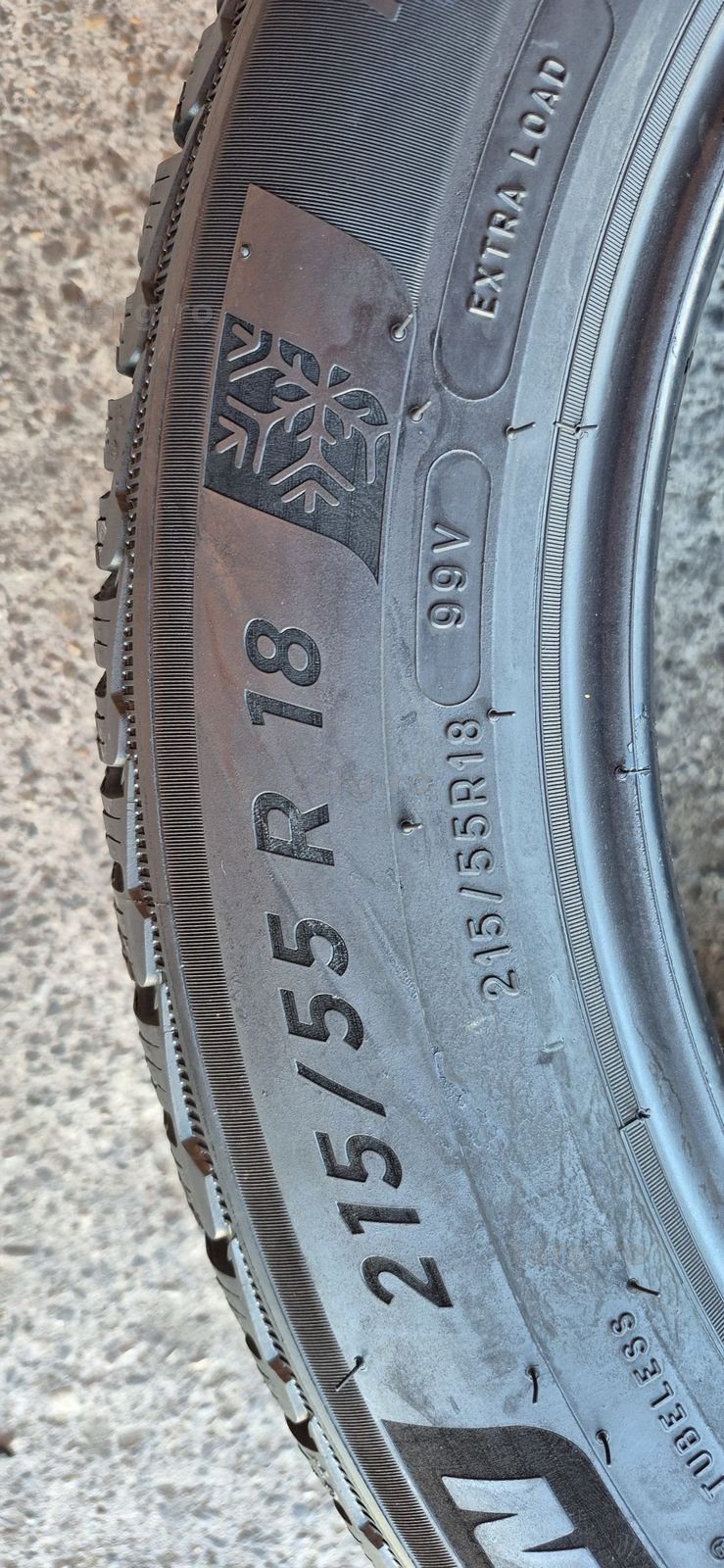 4 anvelope iarna Michelin 215/55/18.Pretul este pe bucata. 6