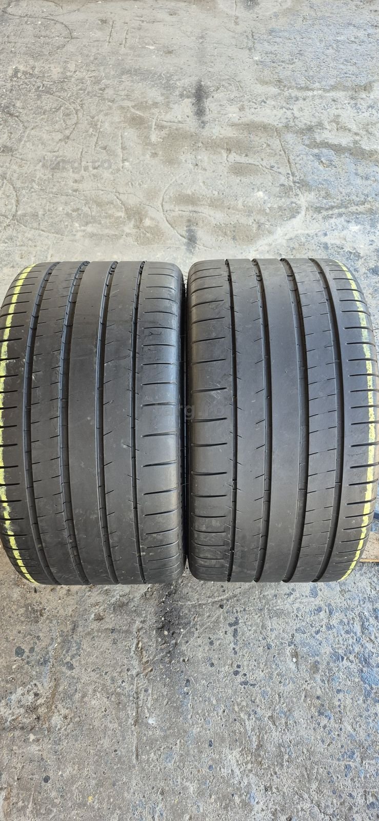 2 anvelope vara Michelin 305/30/20,dot 2022.Pretul este pe bucata.