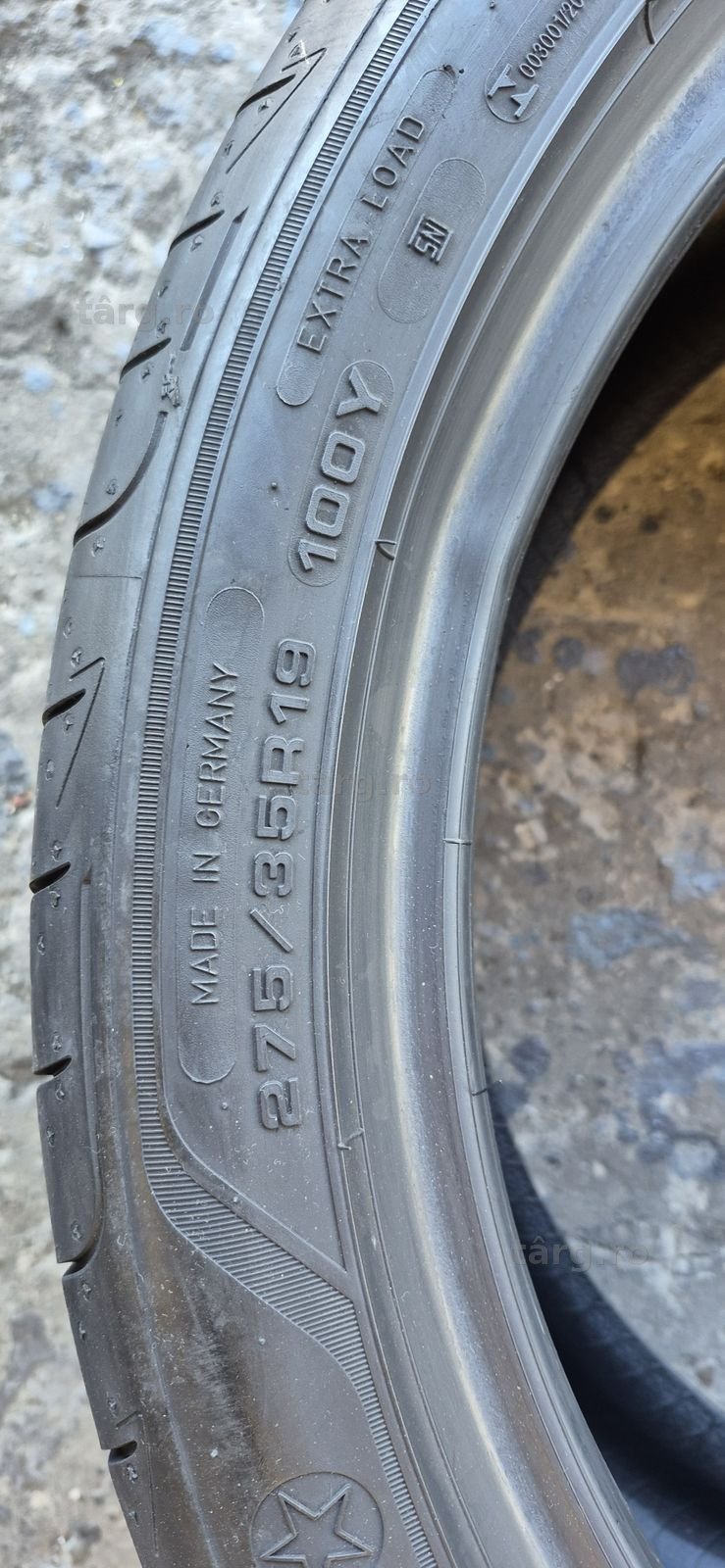 4 anvelope vara,fata Dunlop 245/40/19,spate Goodyear 275/35/19.Pret/bucata. 8