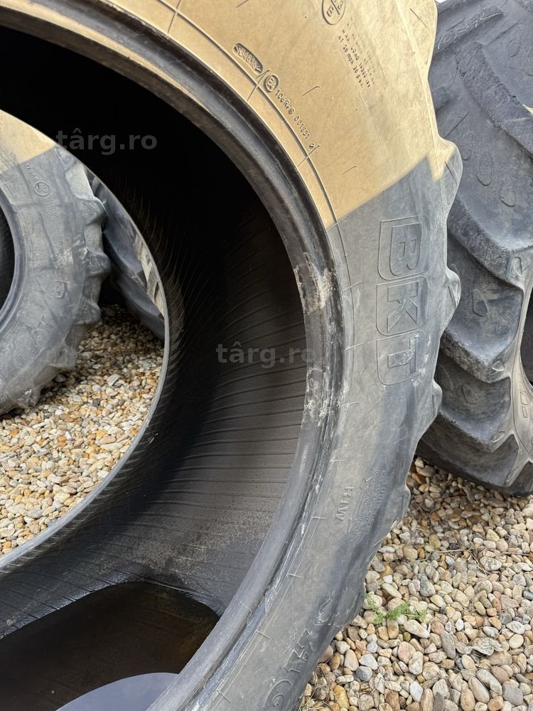 710/70r42 bkt tractor 4