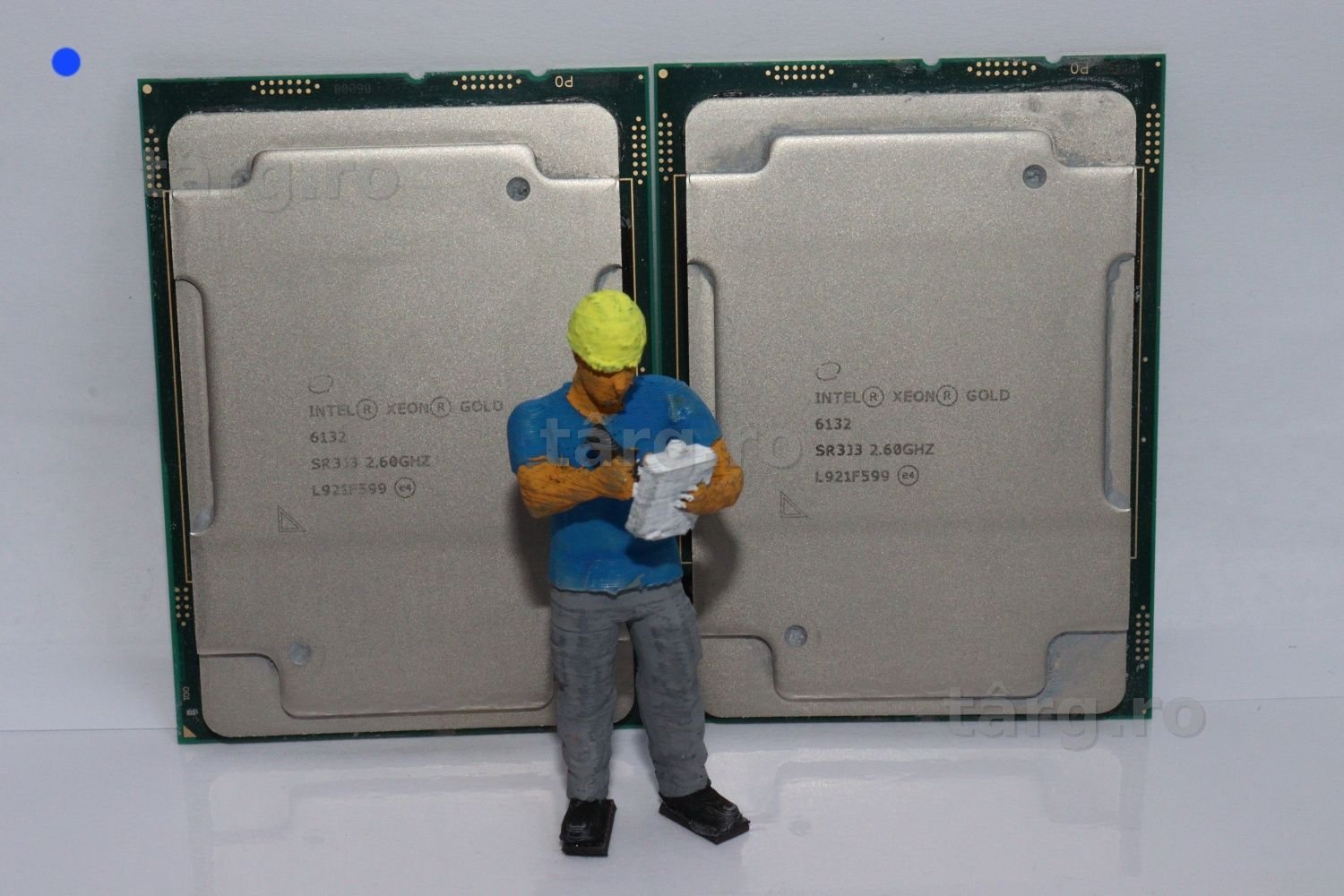 2 x Procesor Intel Xeon Gold 6132 14C/28T 2.6-3.7GHz 2666 LGA3647