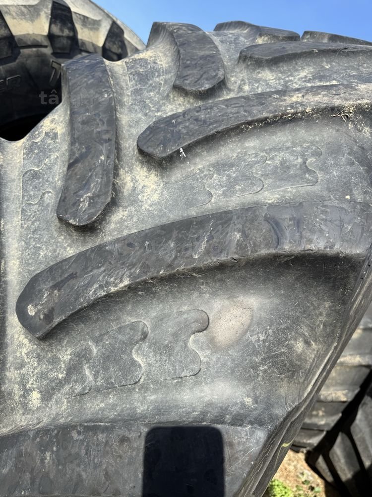 710/75r42 bkt tractor 3