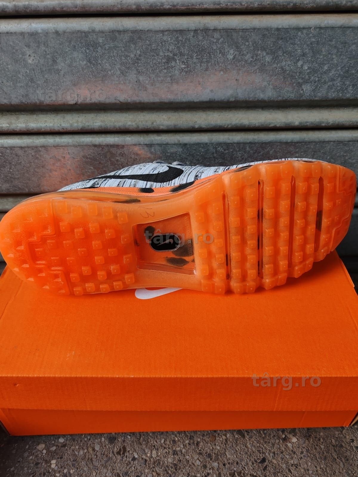 Nike flyknit max  crimson bright 6