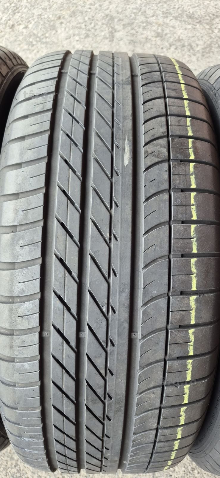 4 anvelope vara runflat Goodyear 255/55/18.Pretul este pe bucata. 3