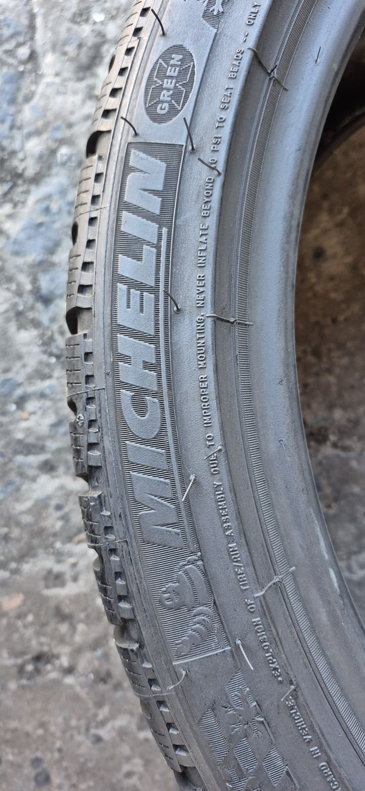 4 anvelope iarna ca si noi Michelin 255/35/19.Pretul este pe bucata. 4