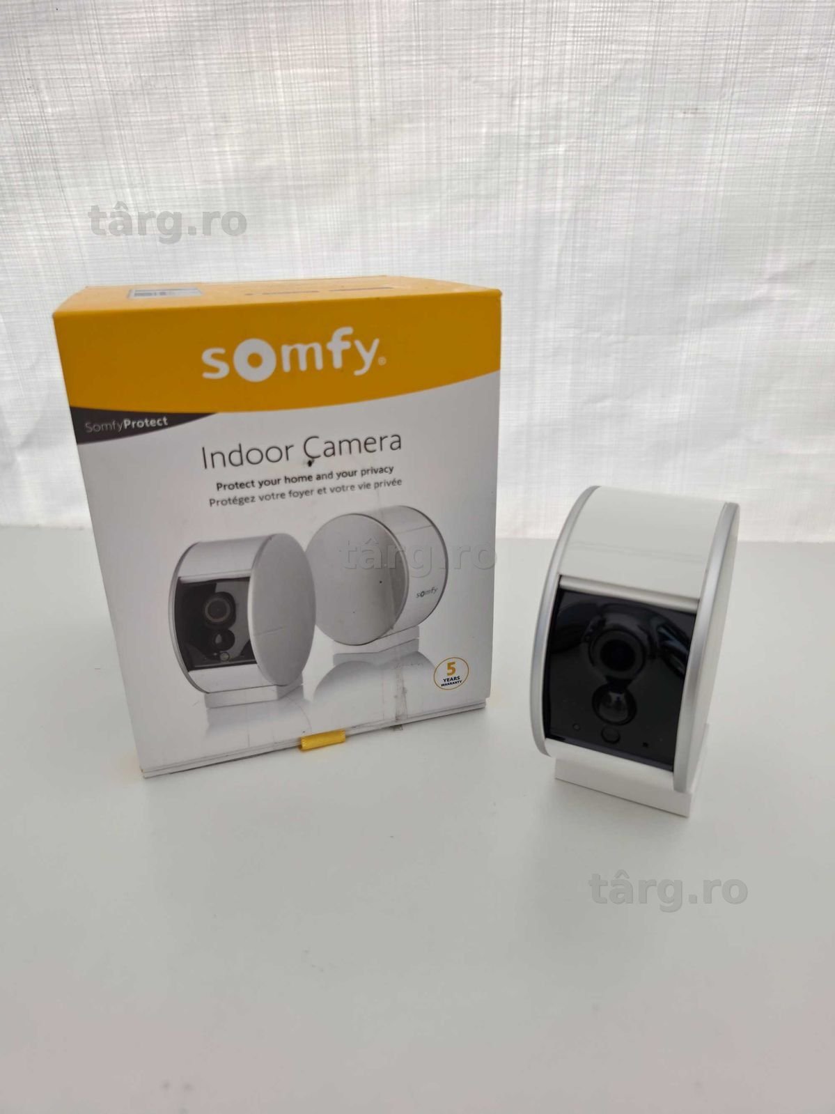 Camera supraveghere video de interior, Somfy Protect, cu obturator motorizat pentru protejarea vietii private