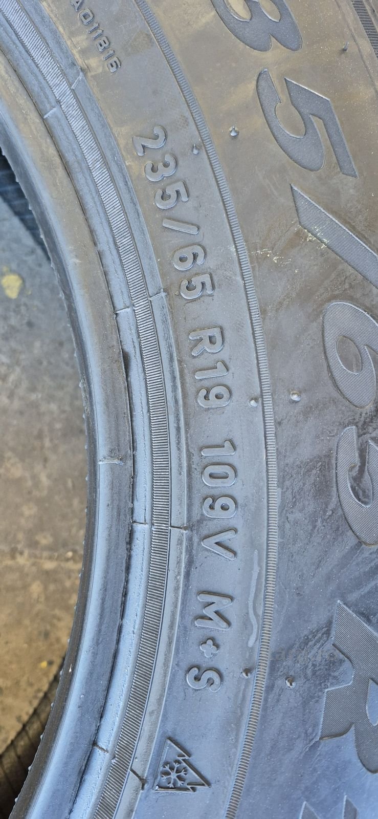 4 anvelope iarna Pirelli 235/65/19,dot 2022.Pretul este pe bucata 6