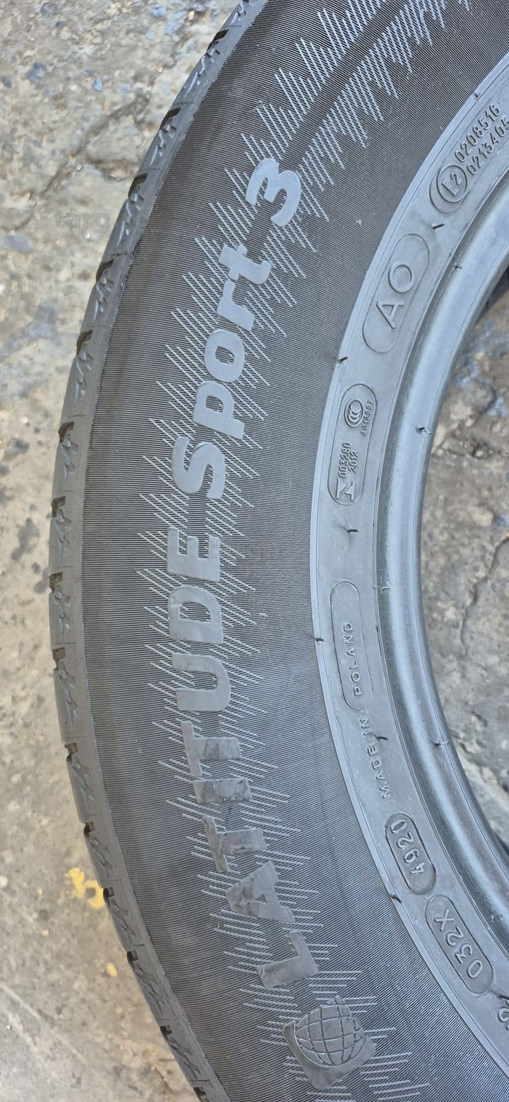 4 anvelope vara Michelin 235/65/17.Pretul este pe bucata. 5