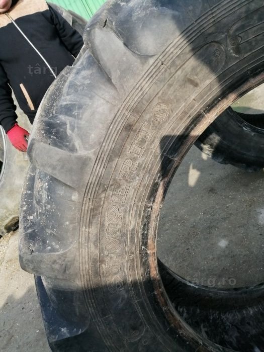Anvelopa 12.4 R24 4
