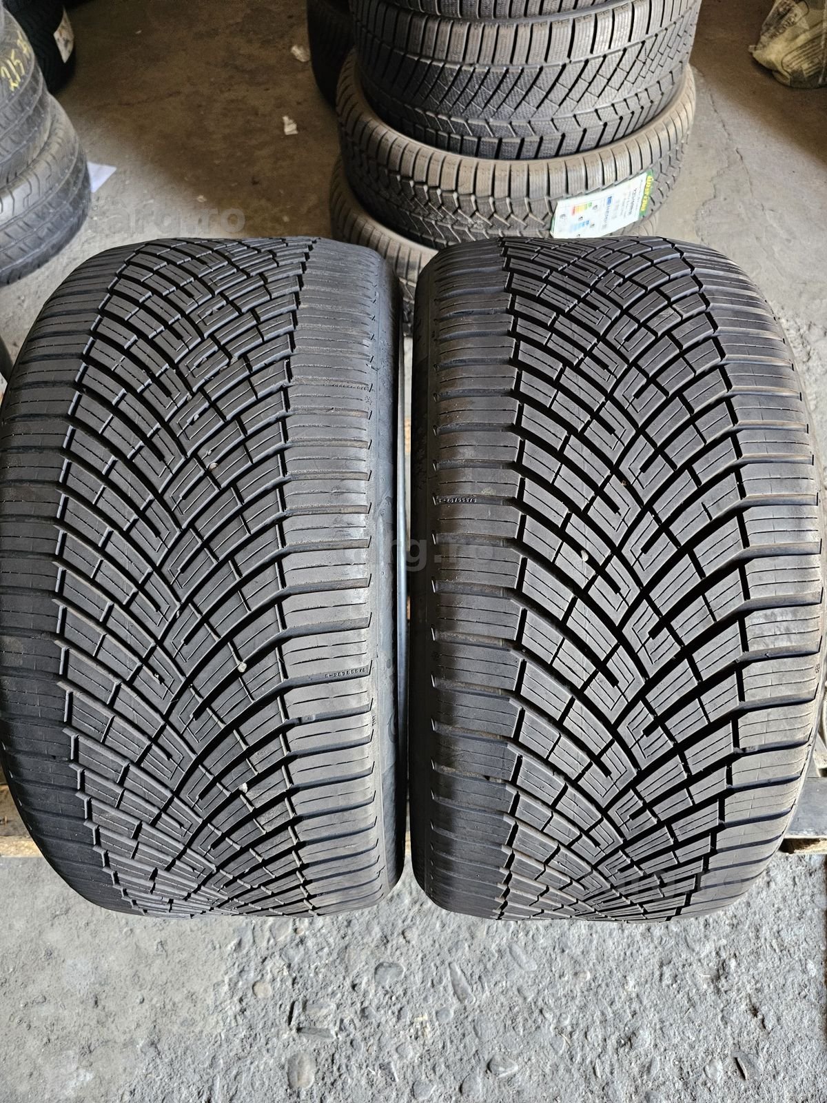 2 anvelope allseason 275 35 20 Continental  7.3mm 2025