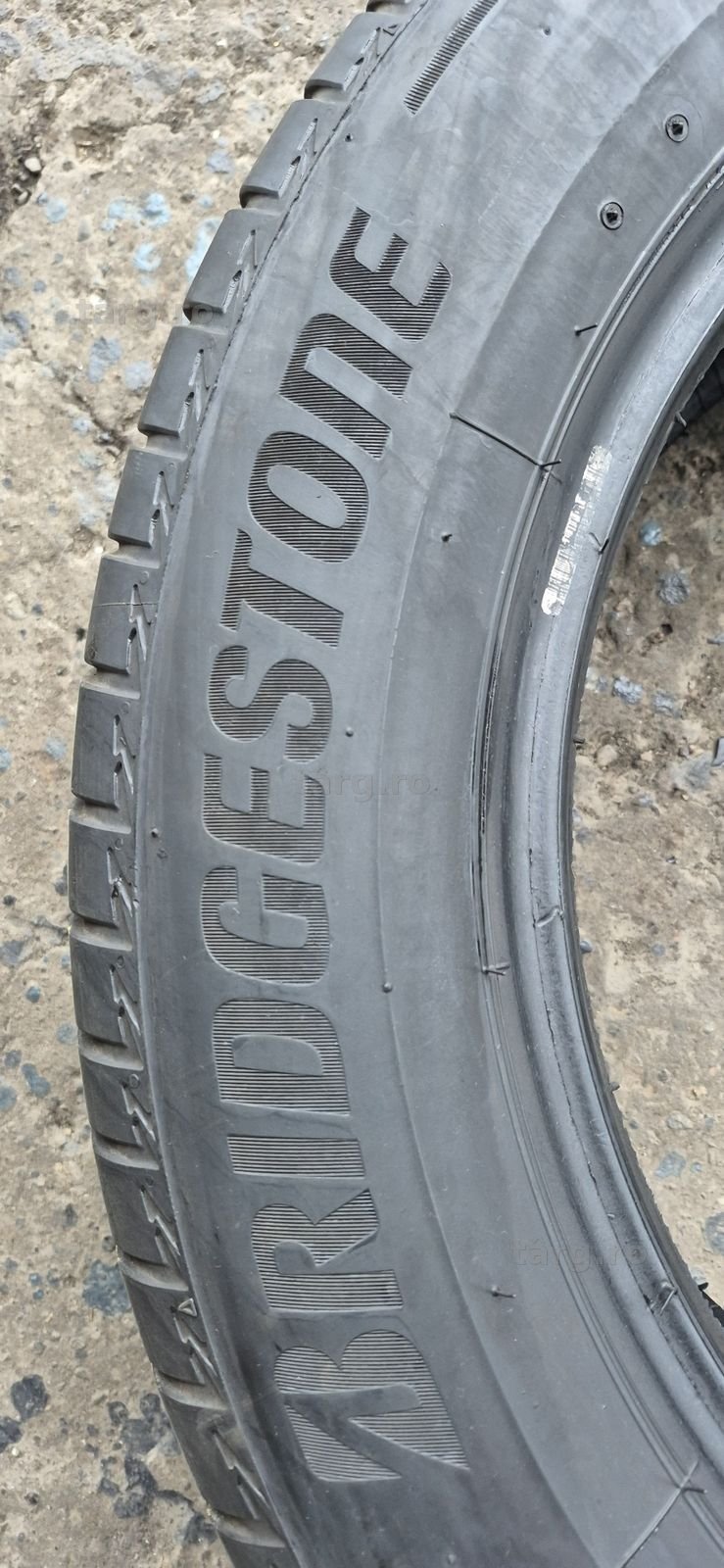 4 anvelope vara ca noi Bridgestone 225/60/18.Pretul este pe bucata. 4