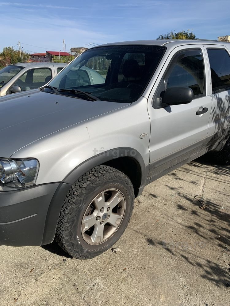 Aripa stanga fata Ford Maverick