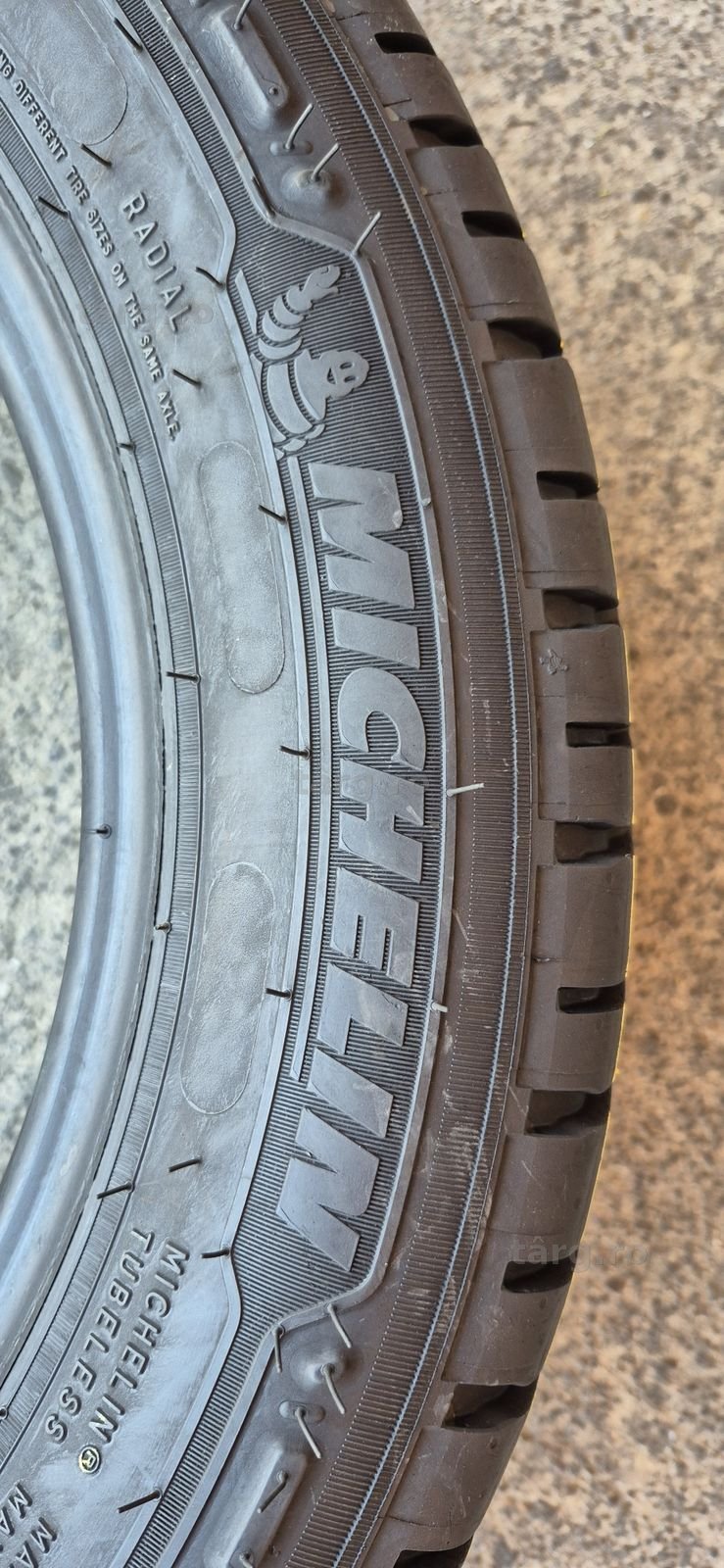 4 anvelope vara Michelin 195/60/16C,dot 2023-2024.Pretul este pe bucata. 4