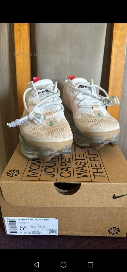 Nike Scorpion (W). 5