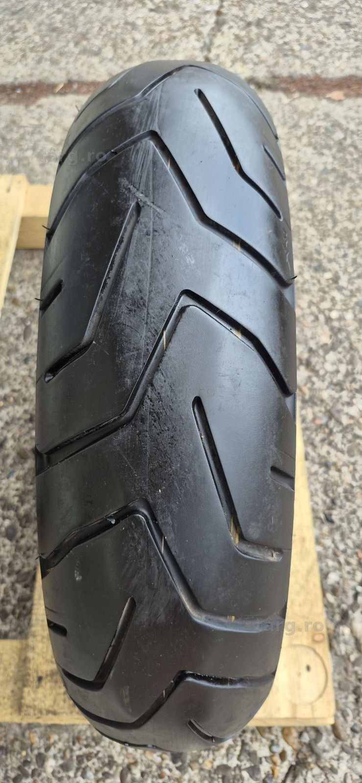 O anvelopa moto ca noua Bridgestone 150/70R17M/C,dot 2018.