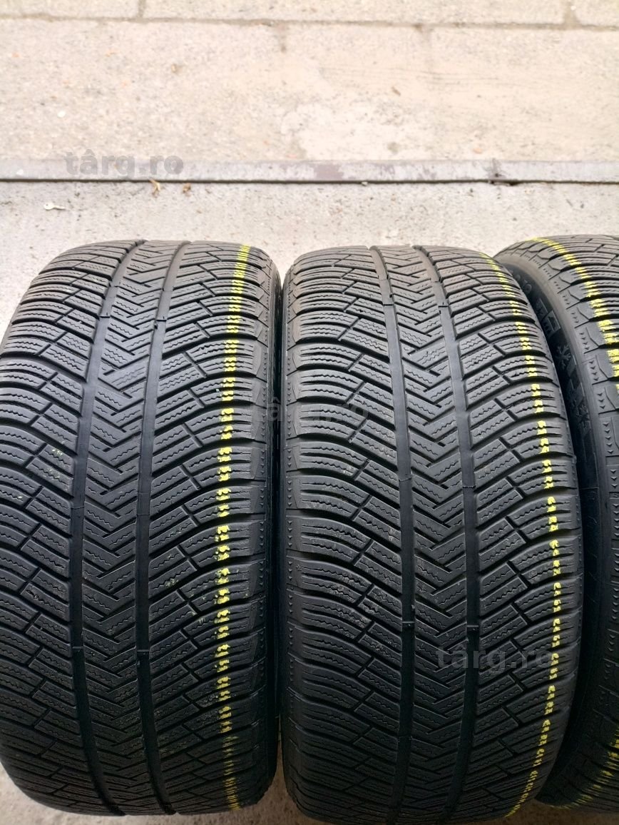 4 anvelope de iarna Michelin 255/45 R19 dot 1618 2