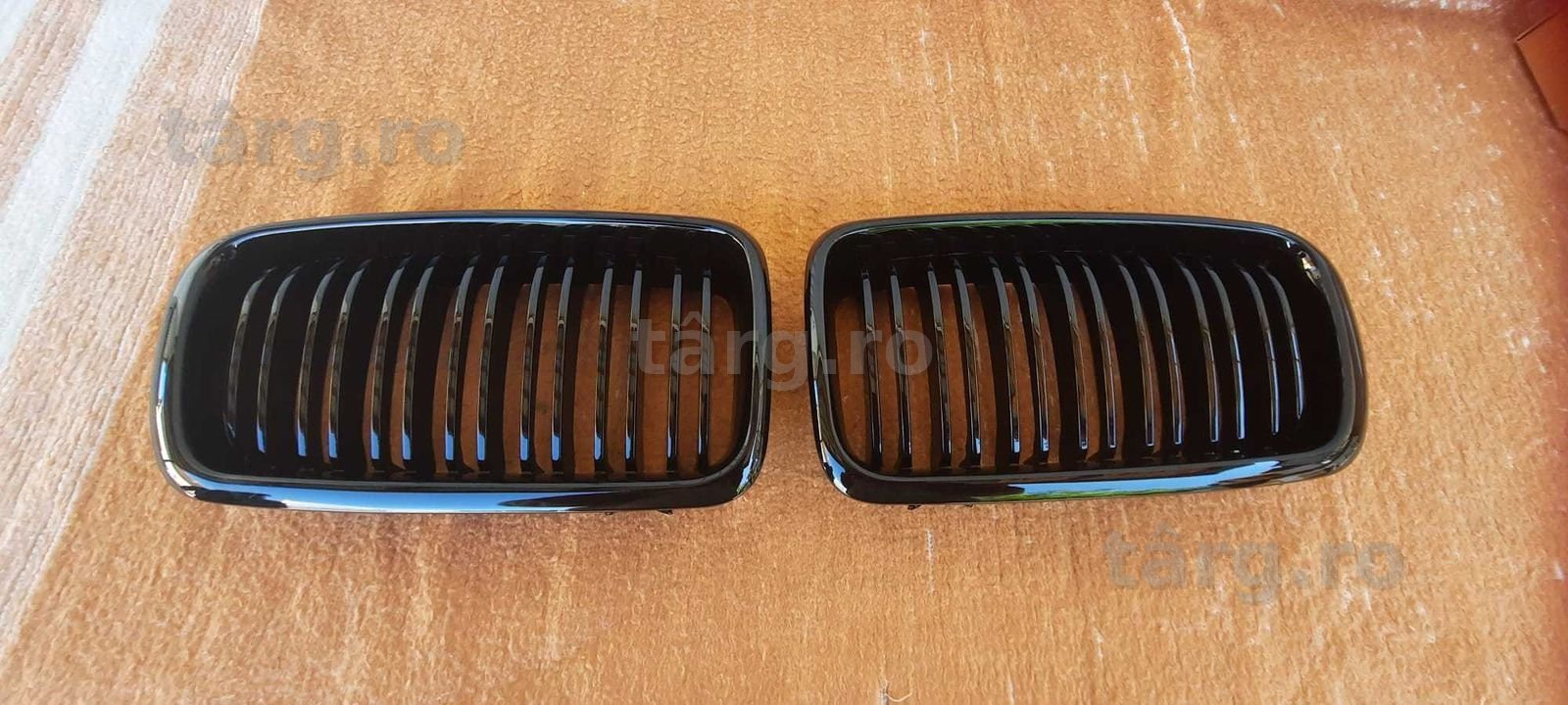 Grile BMW E38 intre 1994 si 2002 Negru Lucios Dublu