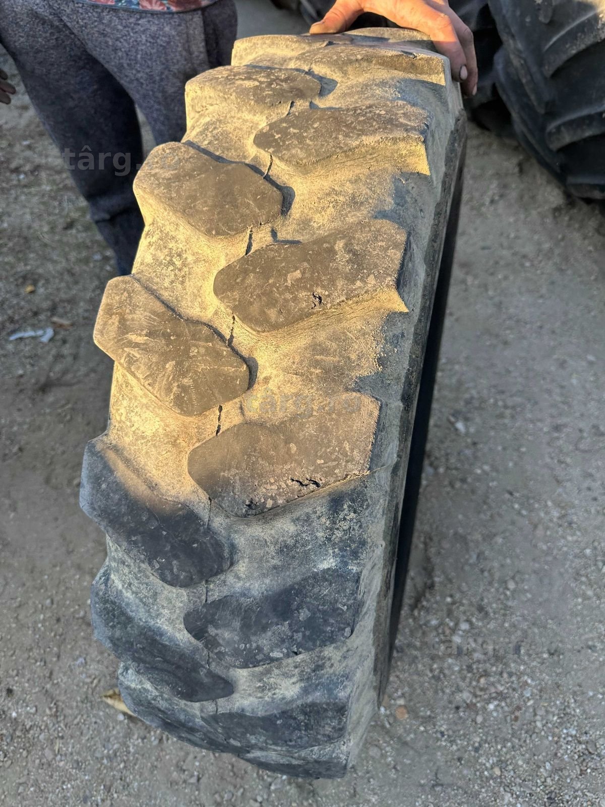 Anvelopa sh 10.5 R18