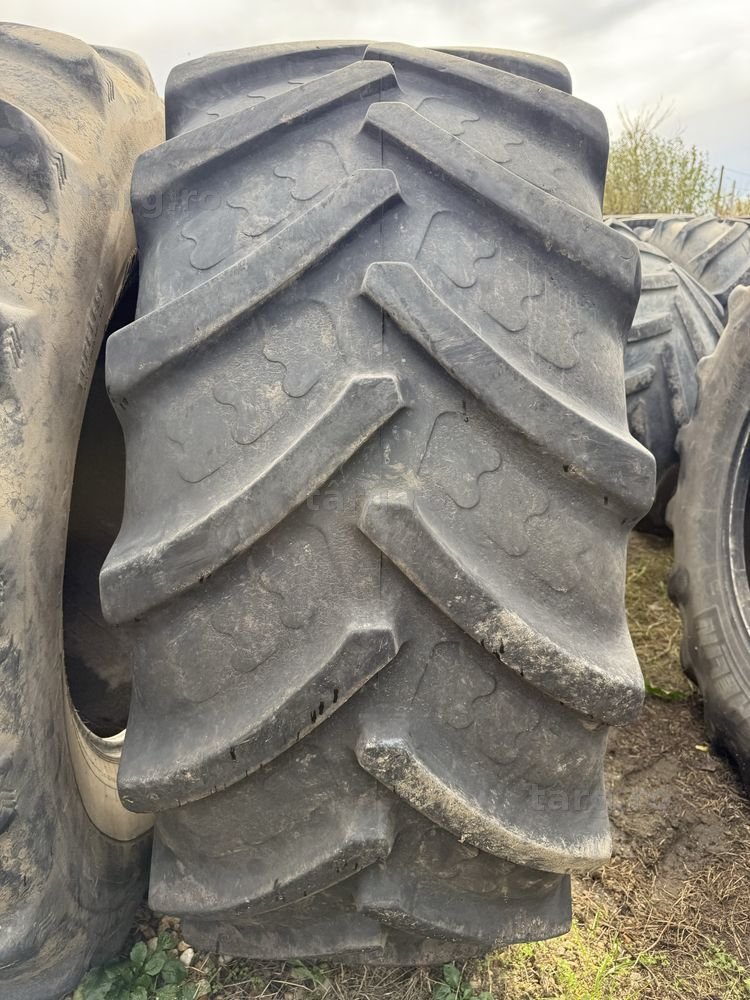 710/70r42 bkt tractor 3