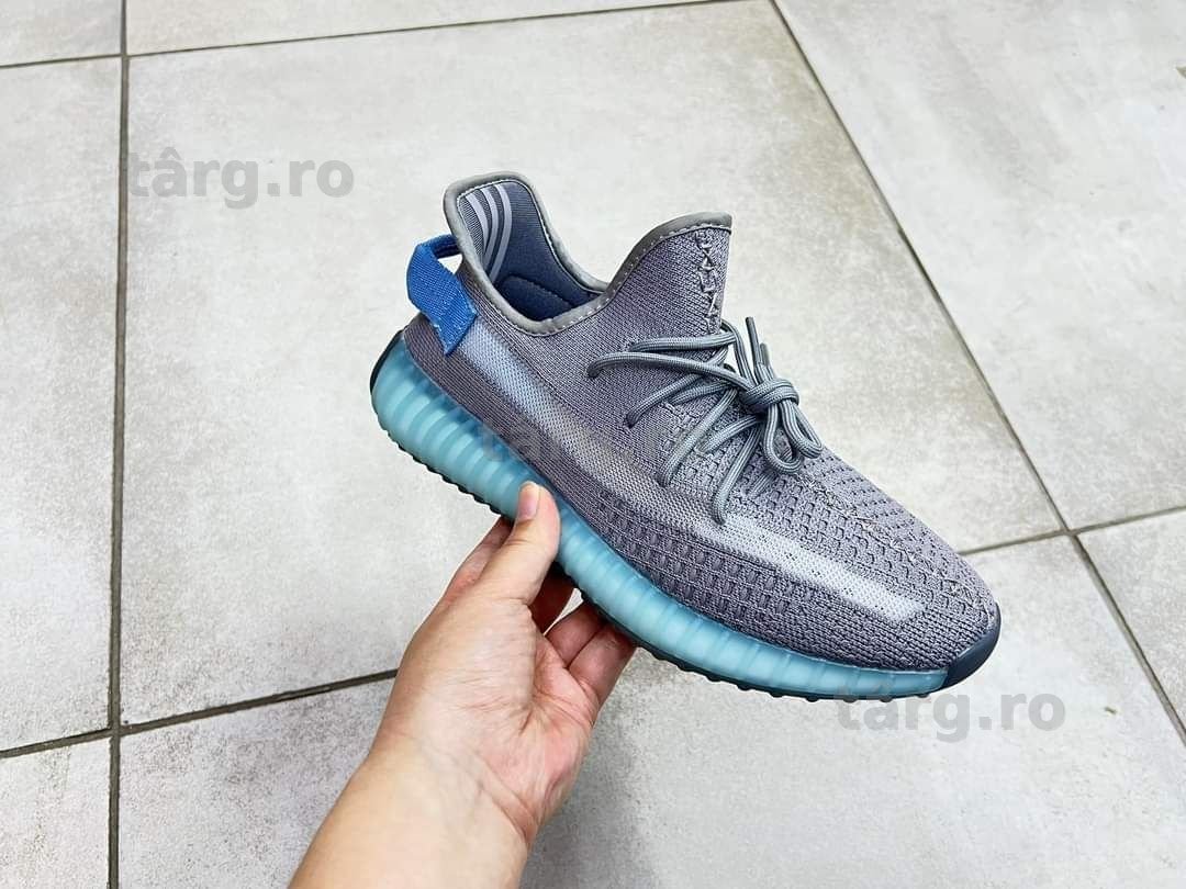 Adidas yeezy boost 350 v2,. 7