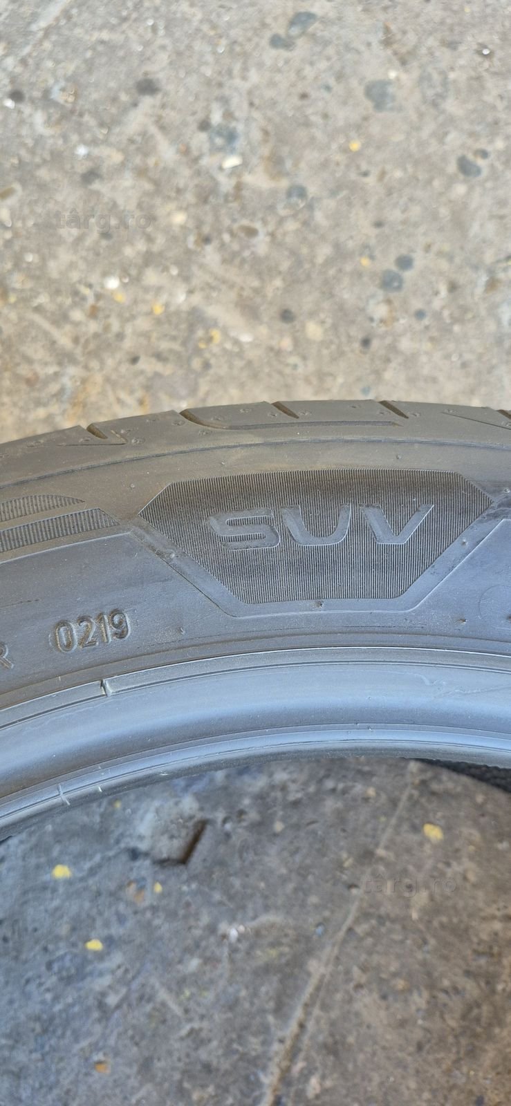 2 anvelope vara Goodyear 265/45/21.Pretul este pe bucata. 6