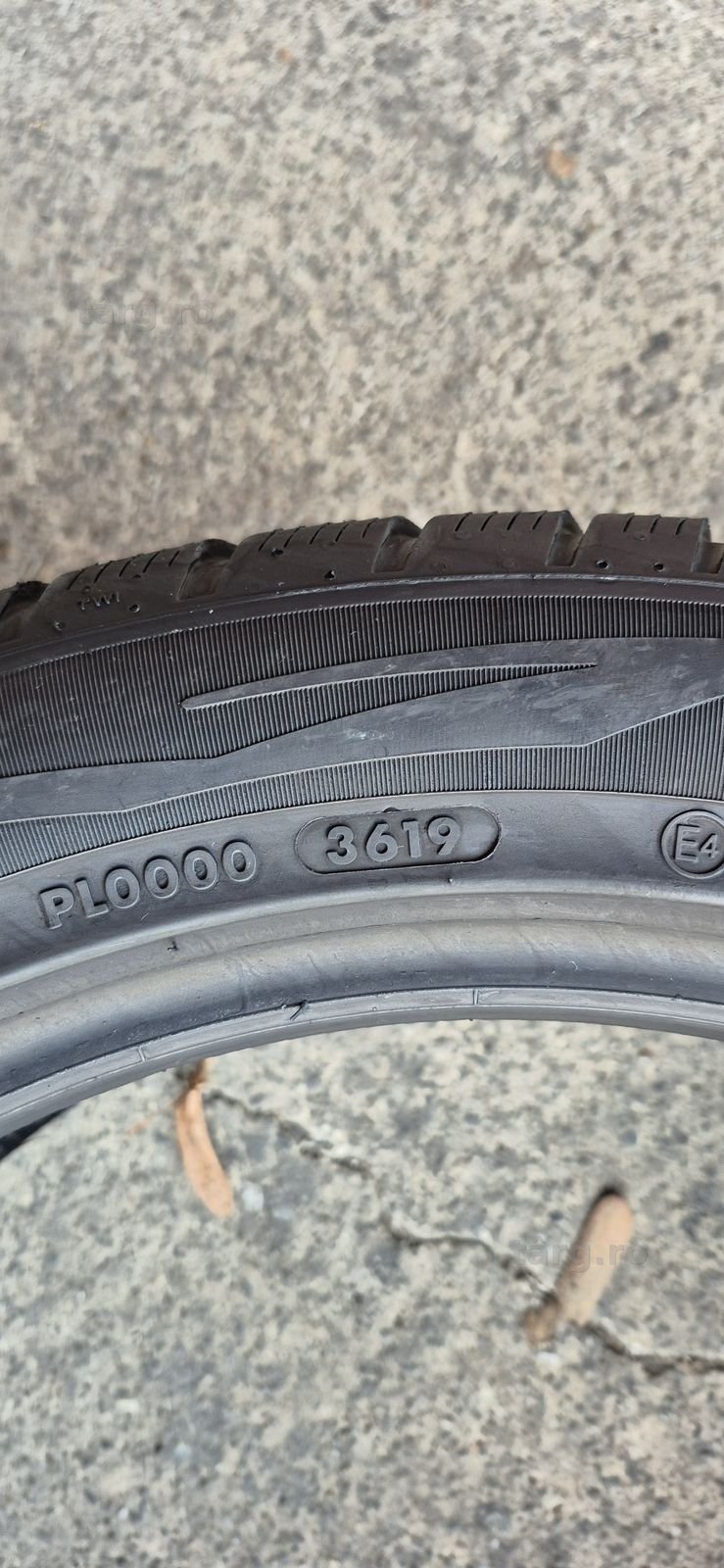 4 anvelope iarna Vredestein 215/50/18.Pretul este pe bucata. 8