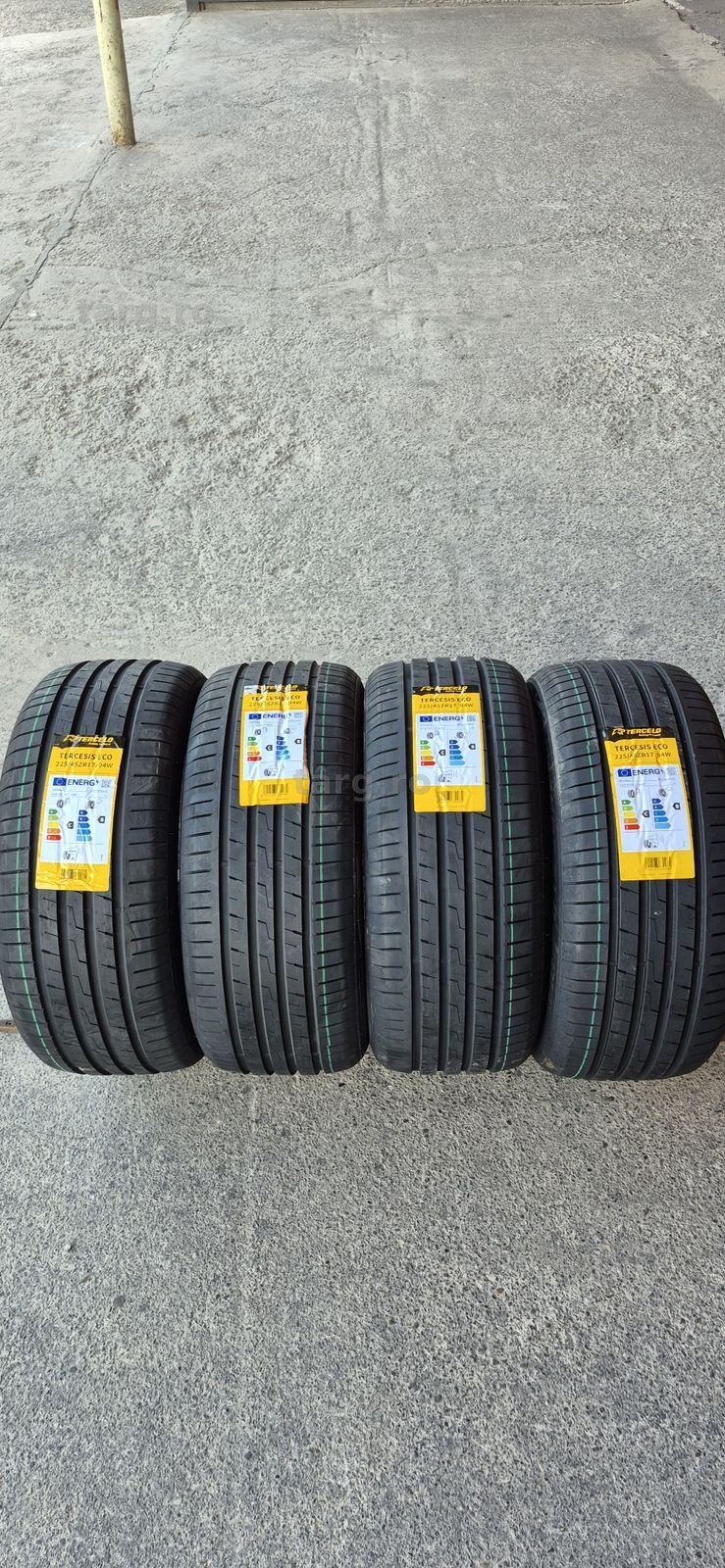 4 anvelope vara noi Tercelo 225/45/17,dot 2025.Pretul este pe bucata.