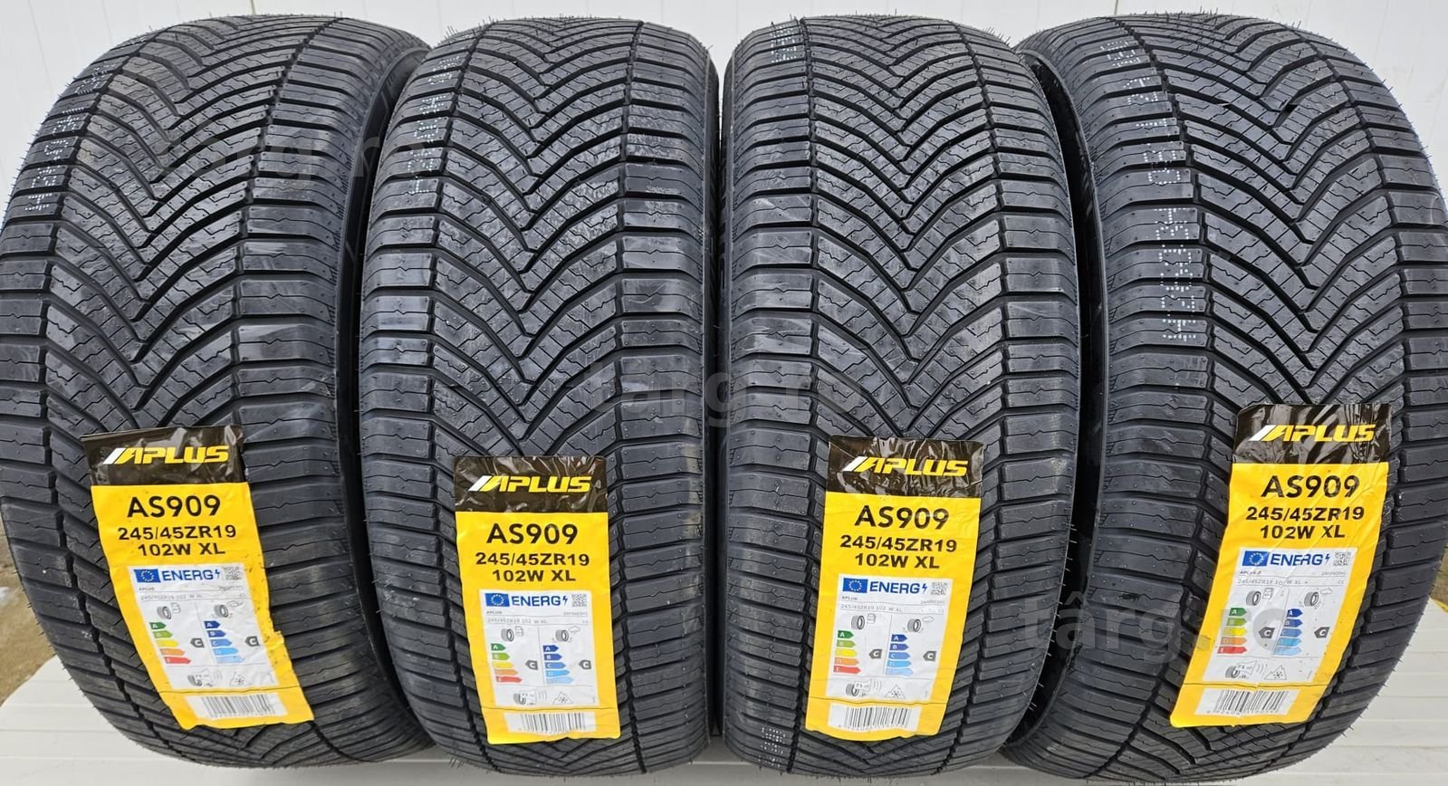 245/45 R19, 102W XL, APLUS, Anvelope mixte M+S, protectie janta