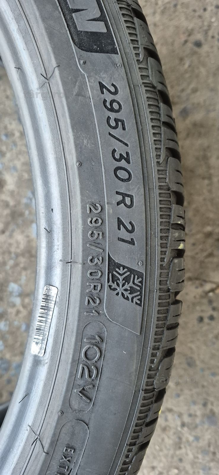 4 anvelope iarna Michelin,fata 255/35/21,spate 295/30/21.Pret/bucata 8