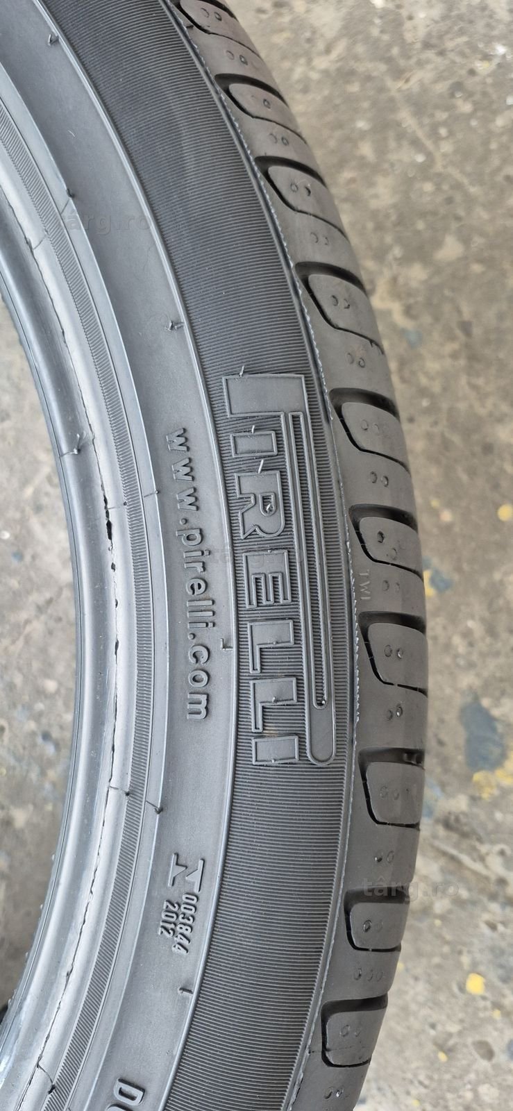 4 anvelope vara ca noi Pirelli 255/40/20.Pretul este pe bucata. 4