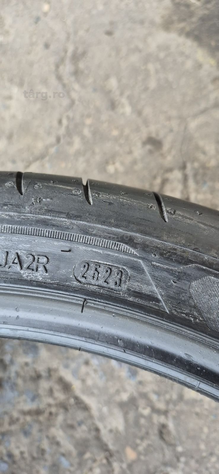 4 anvelope vara Goodyear,fata 265/35/21,spate 305/30/21.Pretul este pe bucata. 7