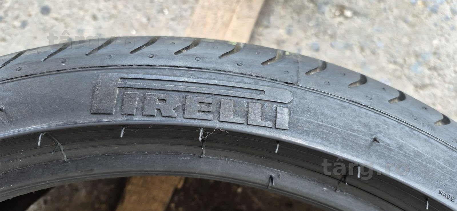 4 anvelope vara,fata Pirelli 245/35/20,spate Kumho 275/30/20.Pretul este pe bucata. 3