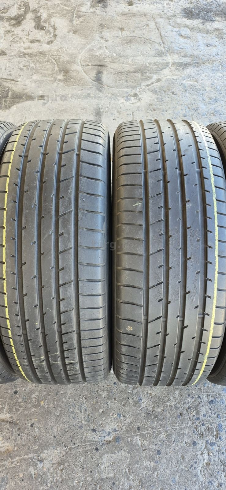 4 anvelope vara  Toyo 225/55/19.Pretul este pe bucata. 2