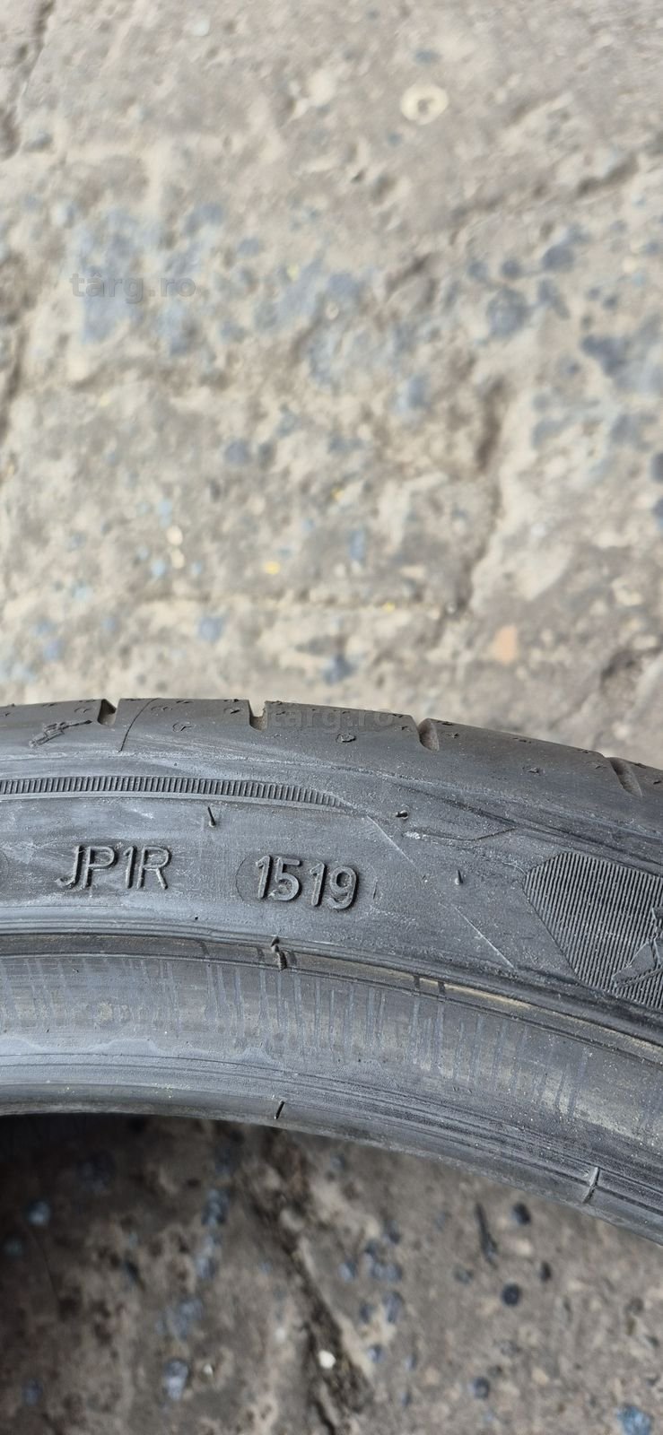 2 anvelope vara noi Goodyear 245/35/20.Pretul este pe bucata. 6