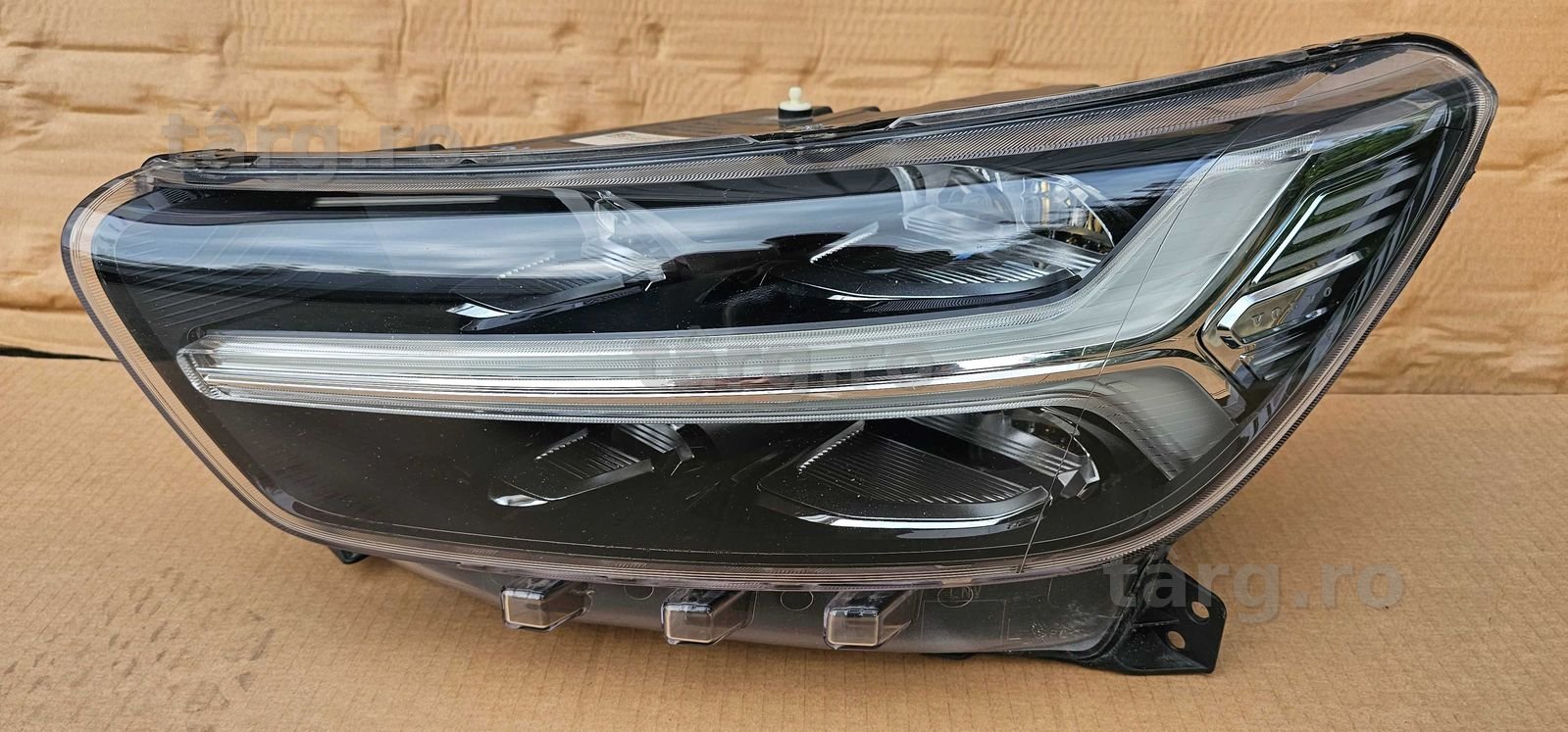 Far stanga Full LED Volvo XC40 2018 / 2019 2020