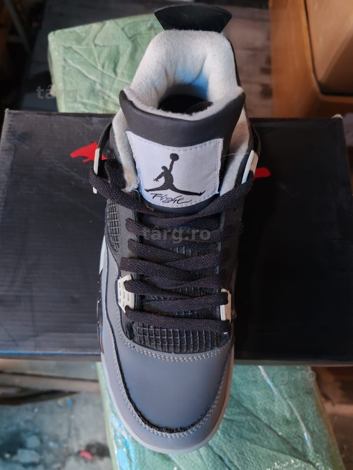 Jordan 4 retro fear 3
