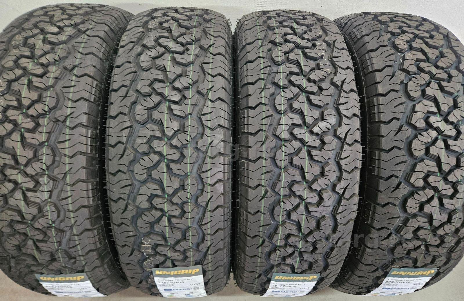 225/70 R16 103T UNIGRIP Anvelope All Terrain M+S cu protectie janta 2