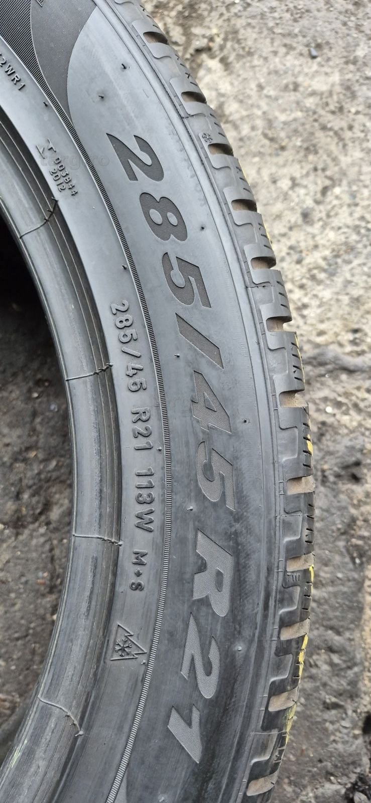 4 anvelope iarna Pirelli 285/45/21.Pretul  este pe bucata. 6