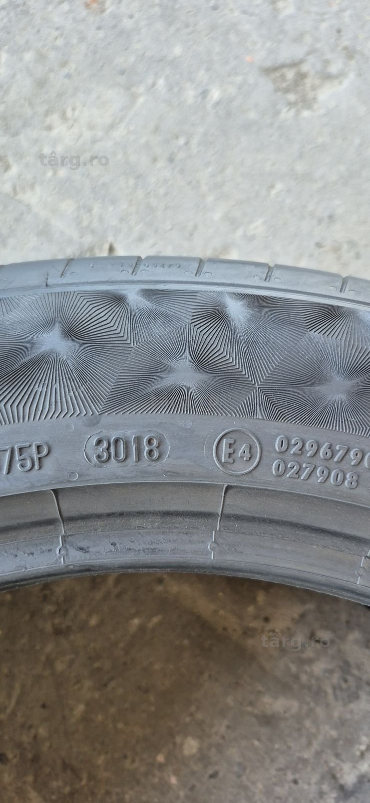 4 anvelope vara Continental,fata 235/50/18,spate 255/45/18.Pretul este pe bucata. 8